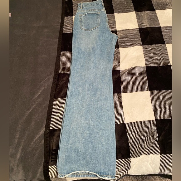 Light wash denim jeans - Picture 2 of 2